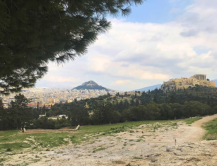Walk with a Local: Athens Orientation Tour with Optional Acropolis Ticket